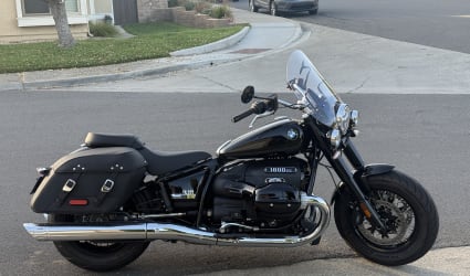 2023 BMW R 18 Classic motorcycle rental in Honolulu, HI