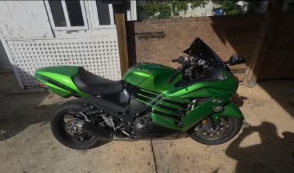 2017 Kawasaki Ninja ZX-14R motorcycle rental in Rockville, MD