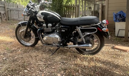 2006 Triumph Bonneville T100 motorcycle rental in AUSTIN, TX