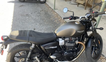 2020 Triumph Speed Twin motorcycle rental in Leakey, TX