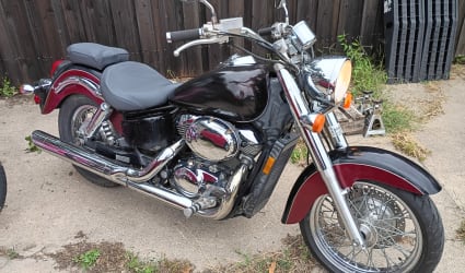 1999 Honda VT 750 C2 motorcycle rental in Grand Prairie, TX