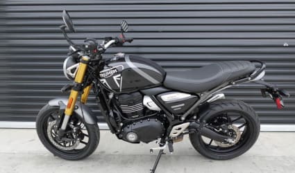 2025 Triumph Speed 400 motorcycle rental in Venice, CA