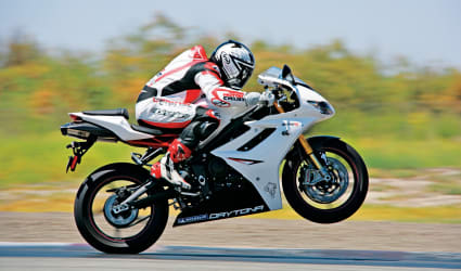2011 Yamaha Roadliner S motorcycle rental in Silviafort, IN
