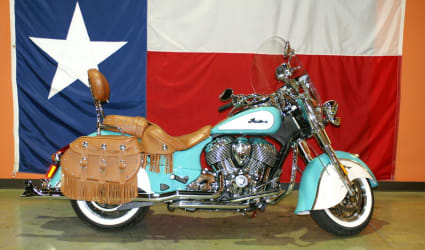 2019 Indian Motorcycle Chief Vintage Icon Series Coastal Green/Pearl White motorcycle rental in Round Rock, Texas