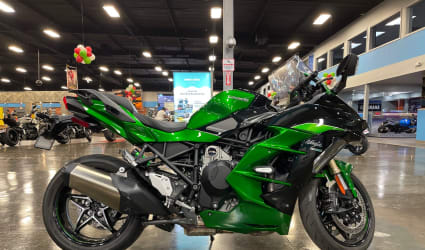 2018 KAWASAKI NINJA H2 SX SE motorcycle rental in Redondo Beach, CA