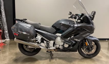 2015 YAMAHA FJR 1300ES ABS motorcycle rental in Redondo Beach, CA
