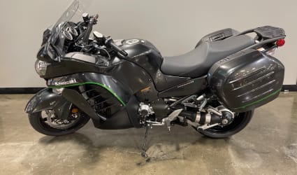 2018 KAWASAKI CONCOURS 14 ABS motorcycle rental in Redondo Beach, CA