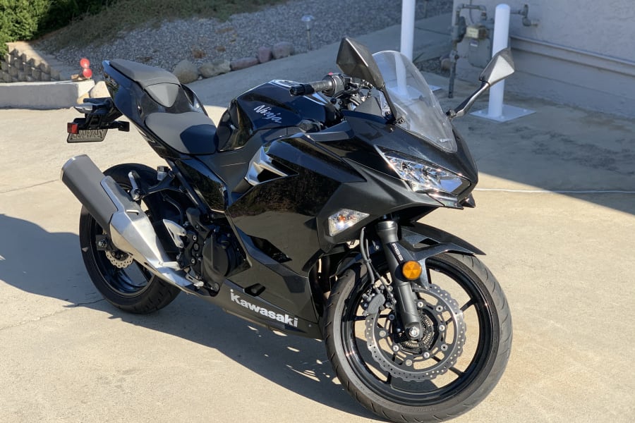 2019 Kawasaki Ninja 400 Motorcycle Rental in Escondido, CA m-9xjrnl9