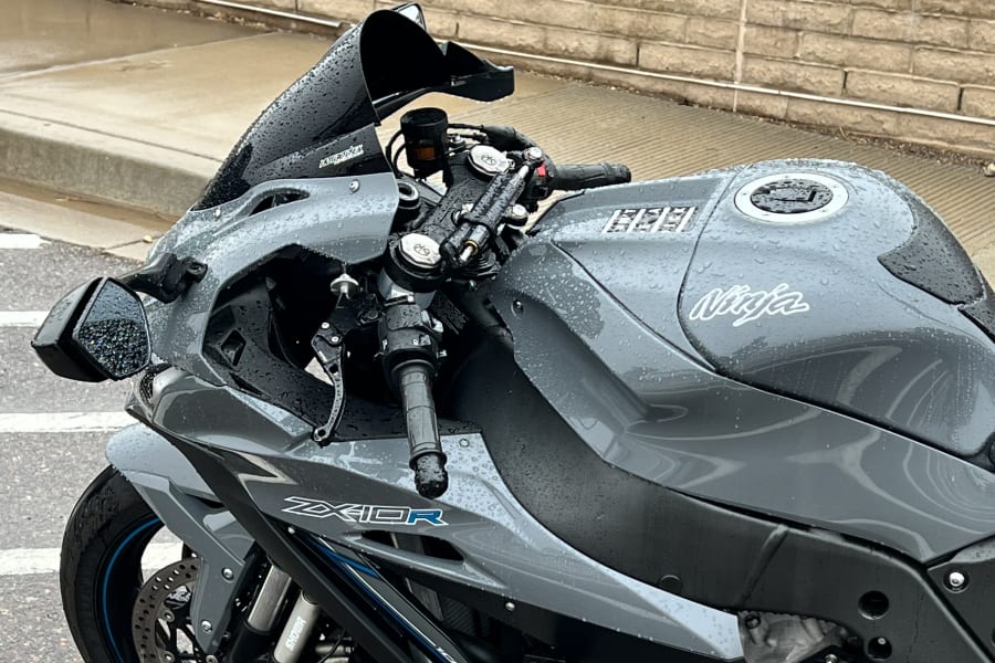 2019 Kawasaki Ninja ZX-10R Motorcycle Rental in New River 2019 Kawasaki Ninja ZX-10R Motorcycle Rental in New River