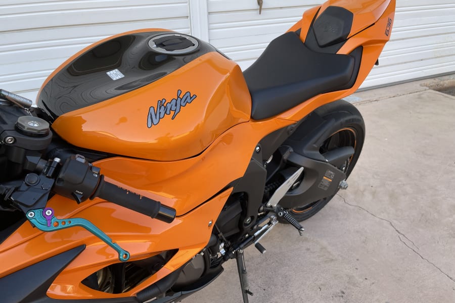 2020 Kawasaki Ninja ZX-6R Motorcycle Rental in Port Orange, FL m 