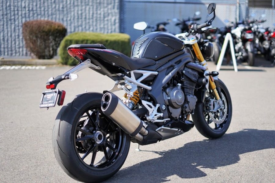 2022 Triumph Speed Triple 1200 RS Sapphire Black Motorcycle Rental