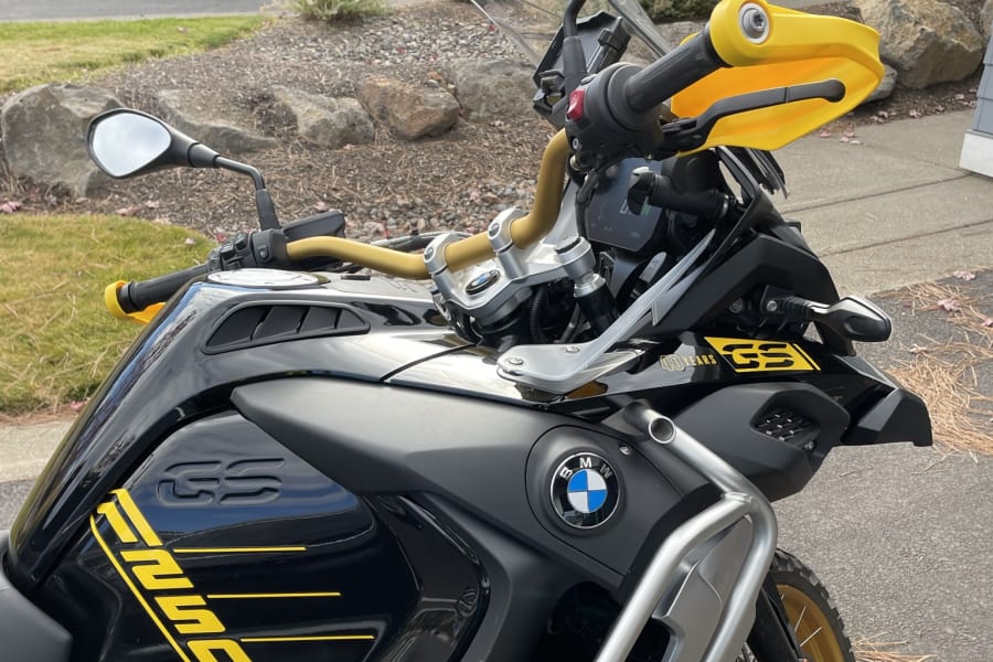 2022 BMW R 1250 GS Adventure Edition 40 Years GS Motorcycle Rental in Bend,  OR m-eg6kly9