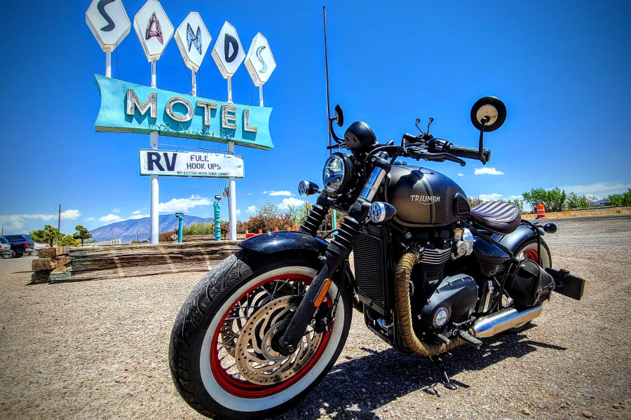 2022 Triumph Bonneville Bobber Motorcycle Rental in Rio Rancho, NM m-9kxjzle