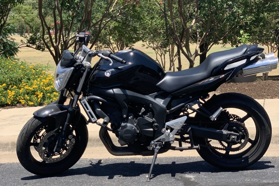 2008 Yamaha FZ6 Motorcycle Rental in Austin, TX m-eg65r79