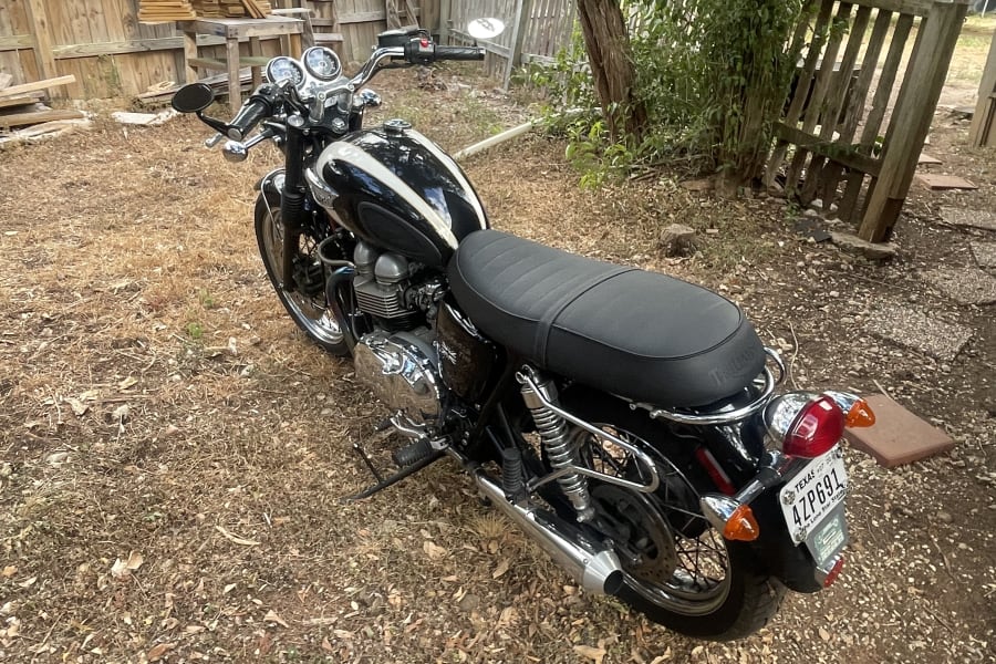 2006 Triumph Bonneville T100 Motorcycle Rental in AUSTIN, TX