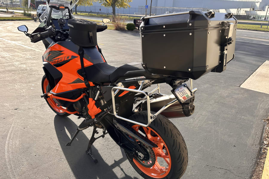 2021 KTM 1290 Super Adventure S Motorcycle Rental in Dayton, OH m