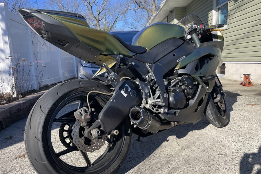 2009 Kawasaki ZX-6R Ninja Motorcycle Rental in Monroe Township, NJ 