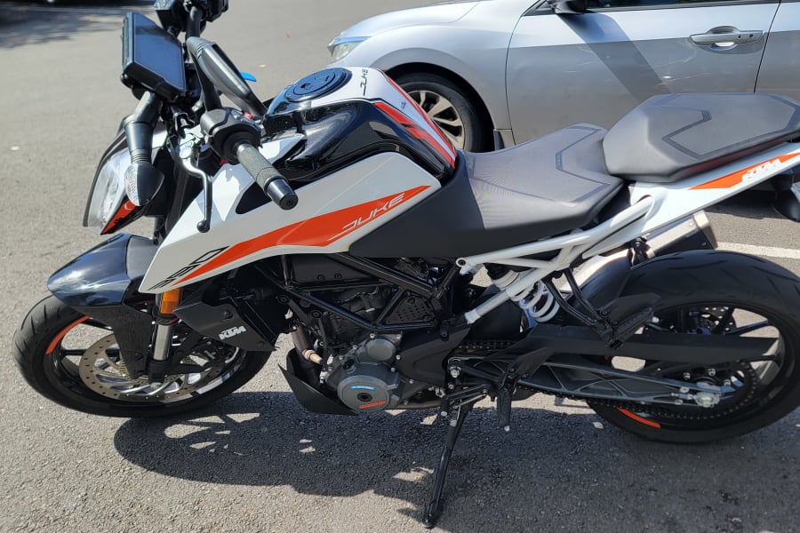 2022 KTM 390 Duke Motorcycle Rental in Honolulu