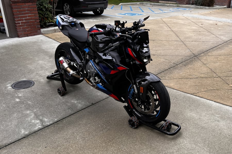 寺222 BMW M-Bike Limited Carbon Edition BMW M Bike Limited Carbon Edition.