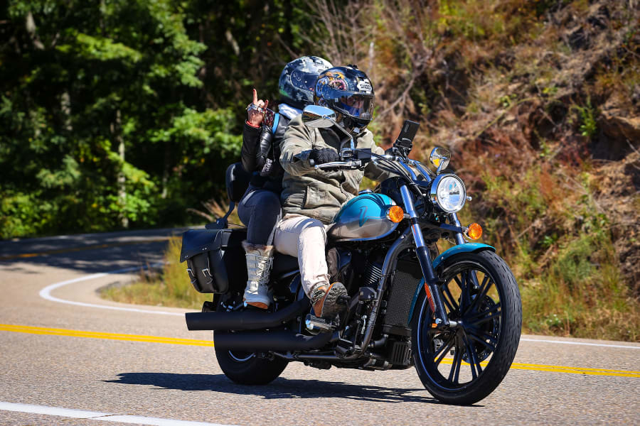 2022 Kawasaki Vulcan 900 Classic LT Motorcycle Rental in Orlando