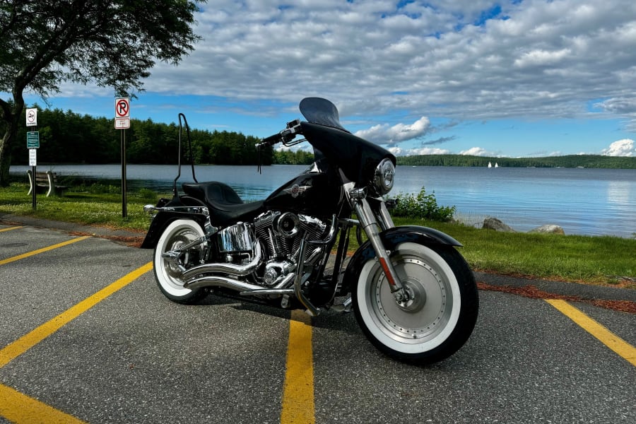 2002 Harley-Davidson FLSTFI Fat Boy Motorcycle Rental in Sea 2002 Harley-Davidson FLSTFI Fat Boy Motorcycle Rental in Sea