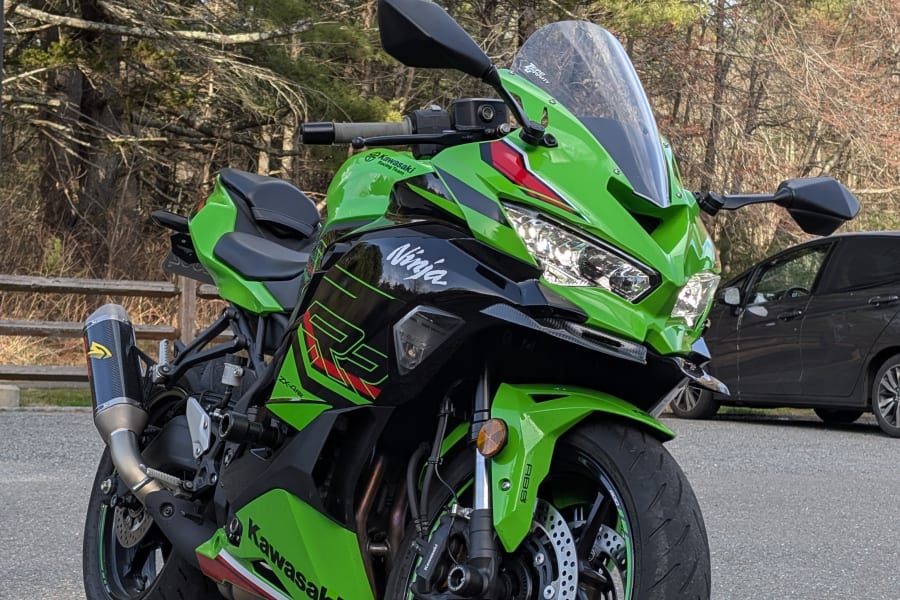 2023 Kawasaki Ninja ZX-4RR KRT Motorcycle Rental in Allston