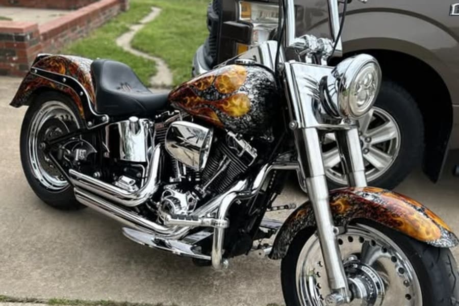 ハーレーダビッドソン　FAT BOY 2015 Harley-Davidson® Softail® Fat Boy® Lo Base | Eisenhauer's