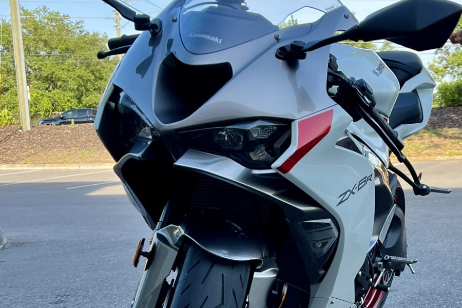 2025 Kawasaki Ninja ZX-6R ABS Motorcycle Rental in New Port