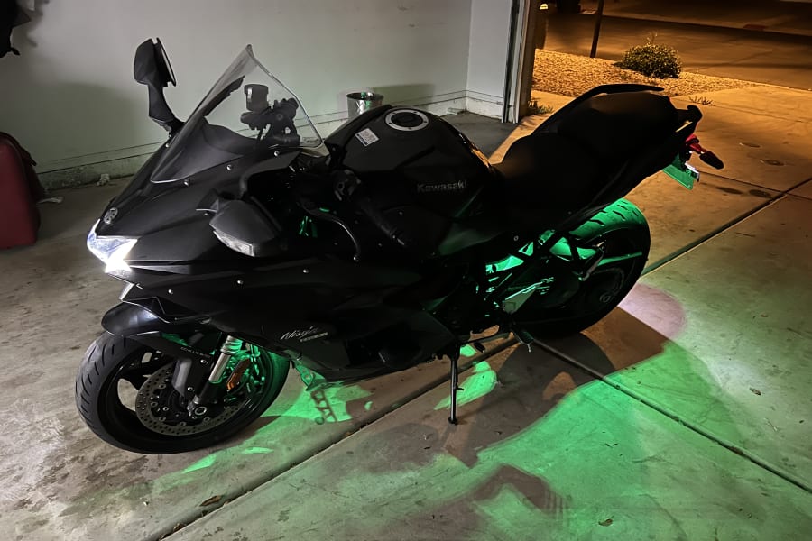 2018 Kawasaki Ninja H2 SX Motorcycle Rental in Little Elm, TX m