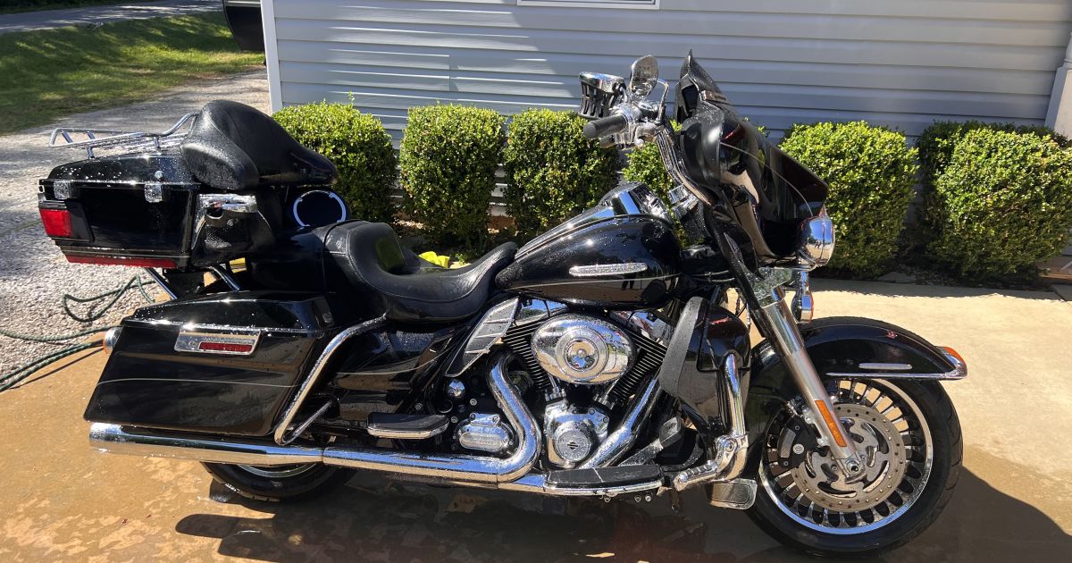 2013 Harley-Davidson Electra Glide Ultra Classic Motorcycle Rental