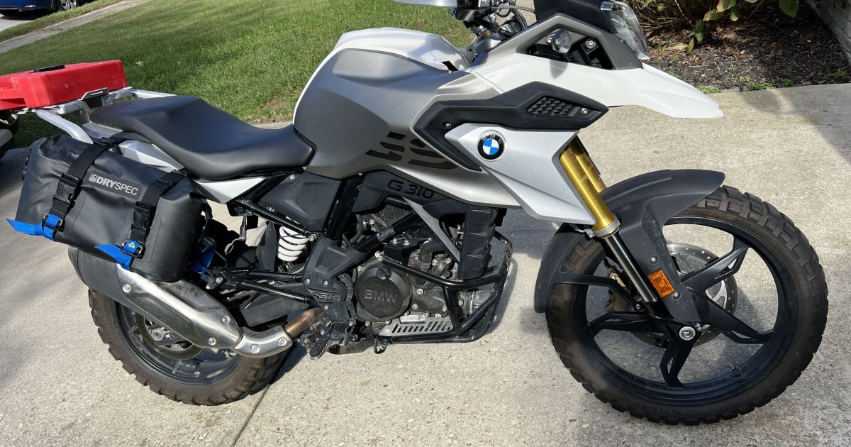 On road price of bmw g 310 gs