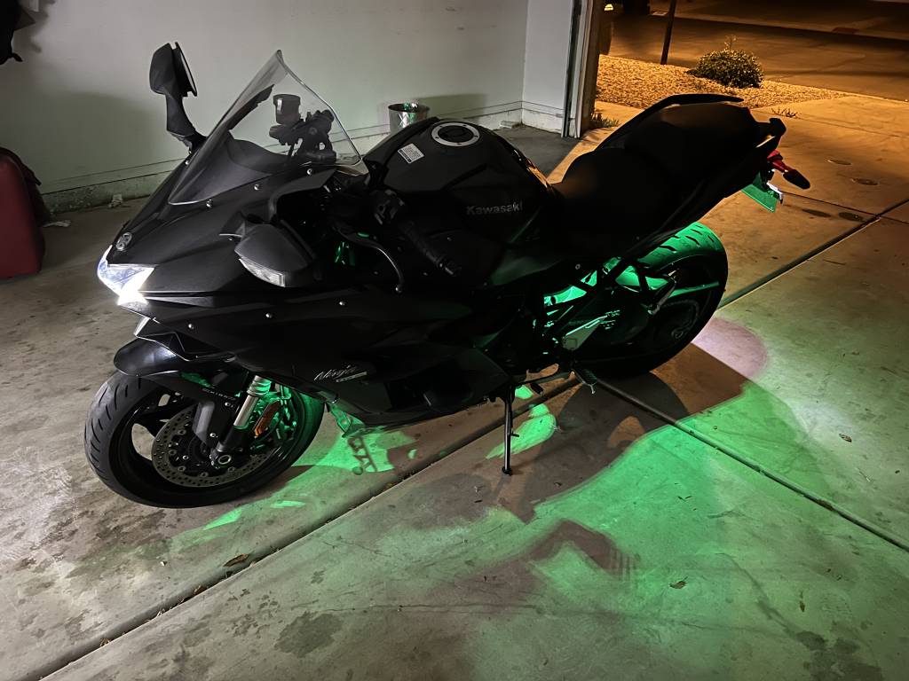 hana② 2018 Kawasaki Ninja H2 SX Motorcycle Rental in Little Elm, TX m