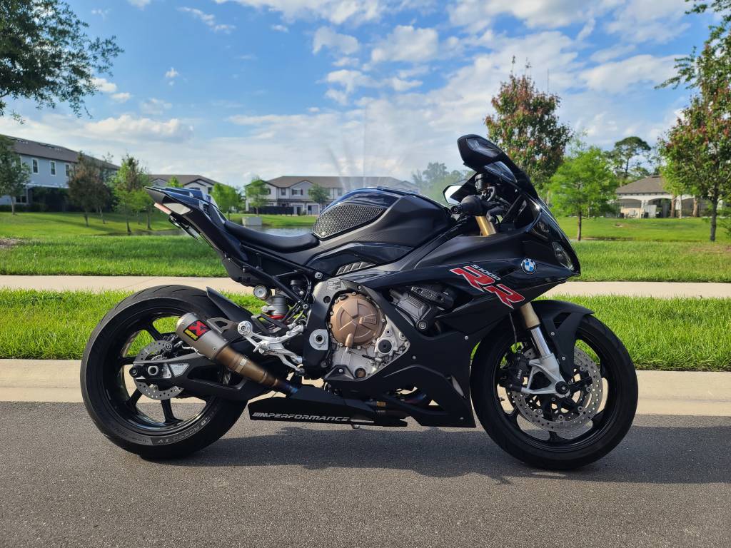 2022 BMW S 1000 RR Motorcycle Rental in Sanford, FL m-927j47e