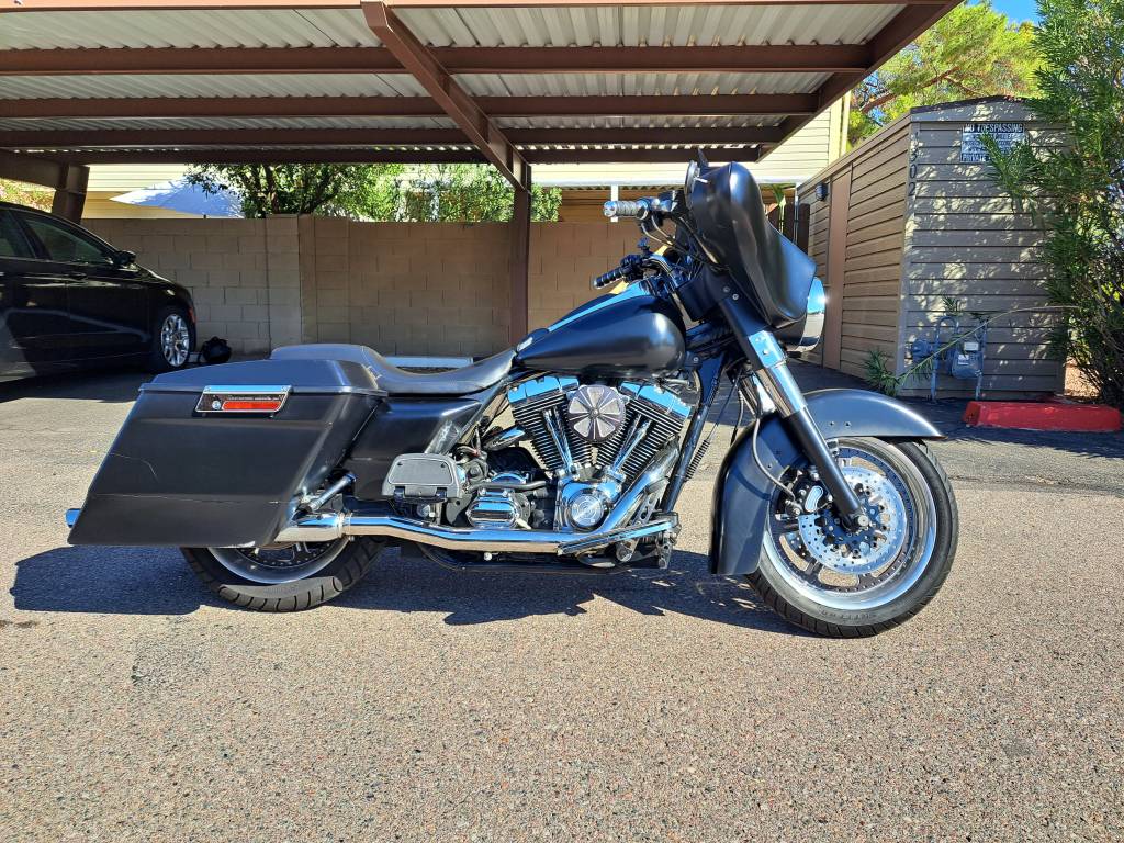 2004 HarleyDavidson FLHTCUI Ultra Classic Electra Glide Motorcycle Rental in Gilbert, AZ m9y4pg5e