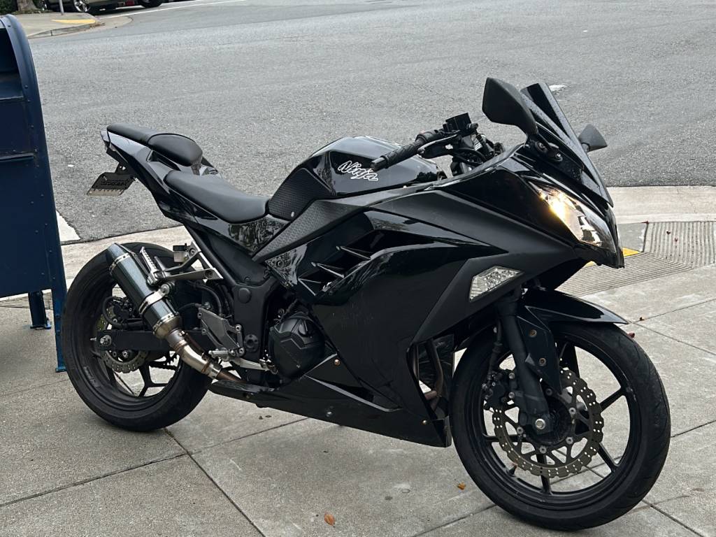 2013 Kawasaki Ninja 300 Motorcycle Rental in San Francisco, CA m