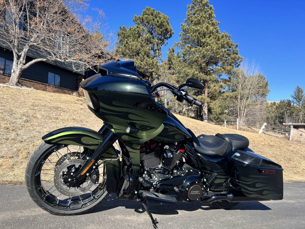 2022 Harley-Davidson Road Glide Motorcycle Rental in Rapid City
