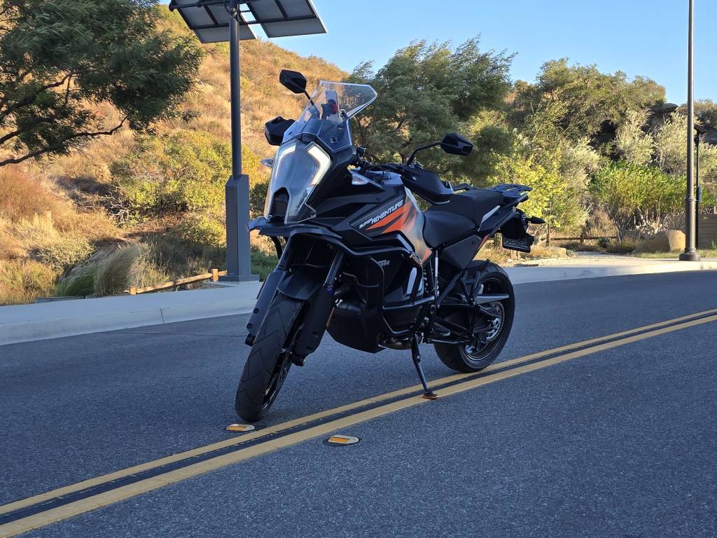 2023 KTM 1290 Super Adventure S Motorcycle Rental in Simi Valley