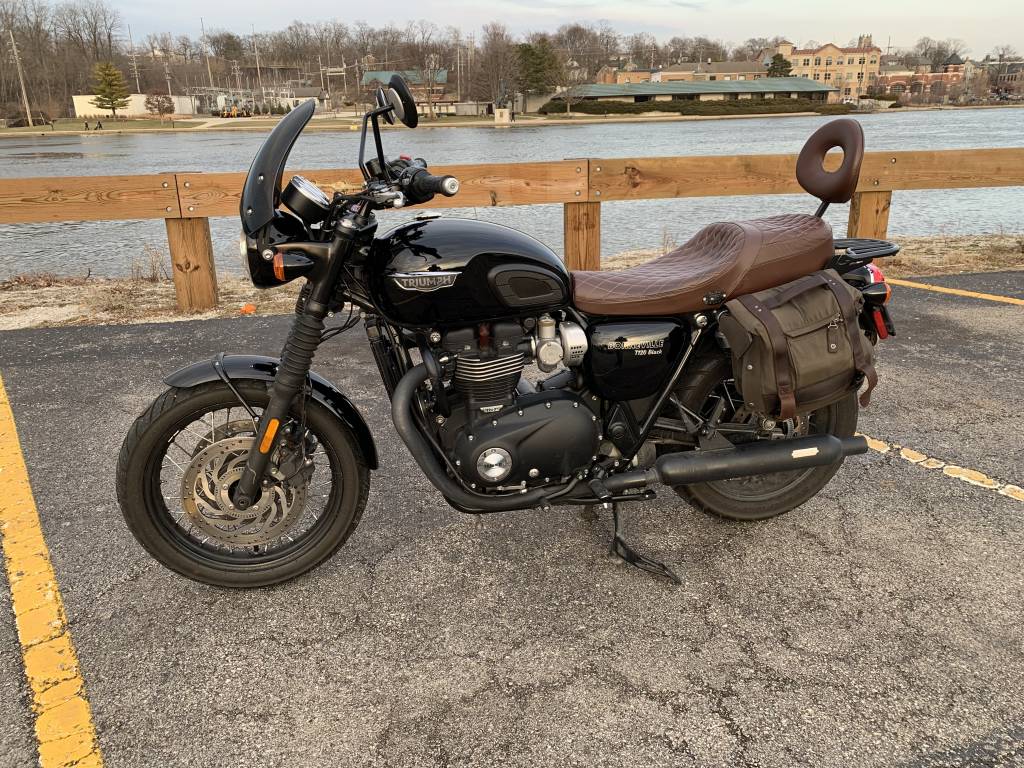 2018 Triumph Bonneville T120 Black Motorcycle Rental in Geneva, IL