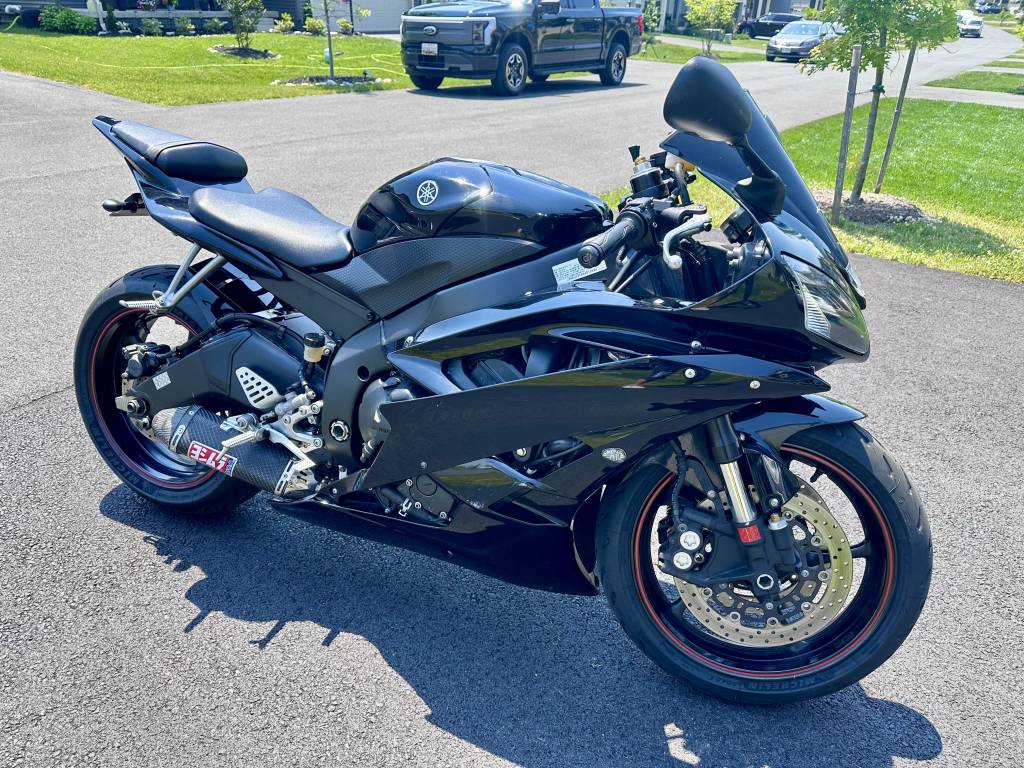 2008 Yamaha YZF-R6 Motorcycle Rental in New Market, MD m-ezy2729
