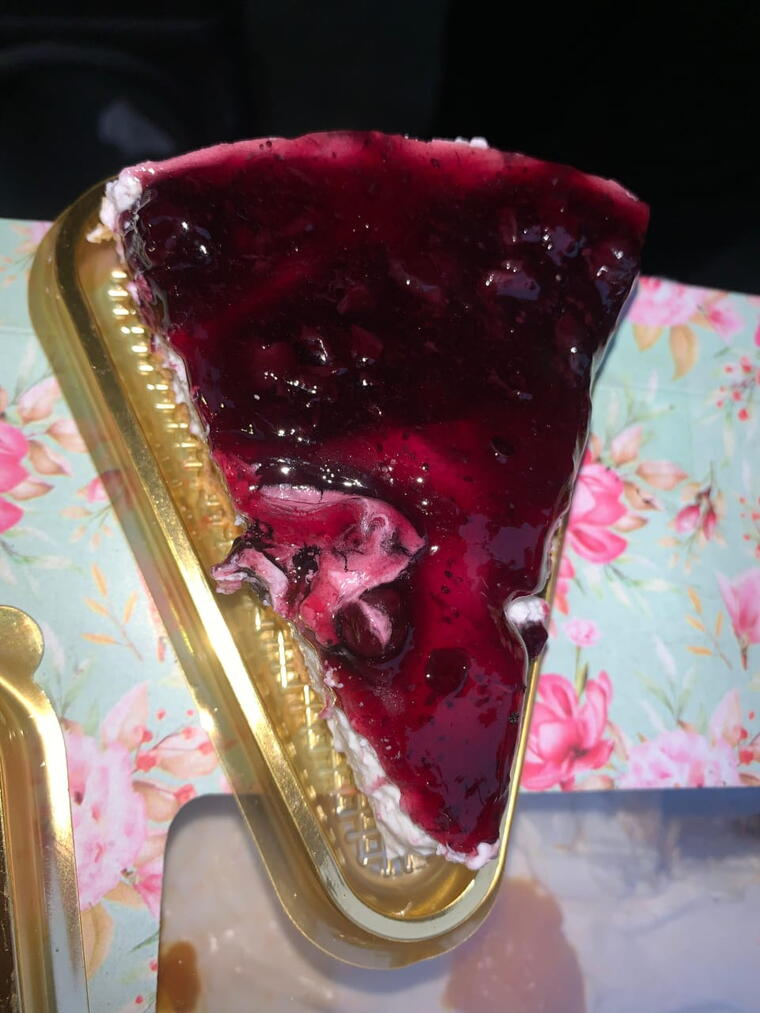 Blueberry cheesecake per piece