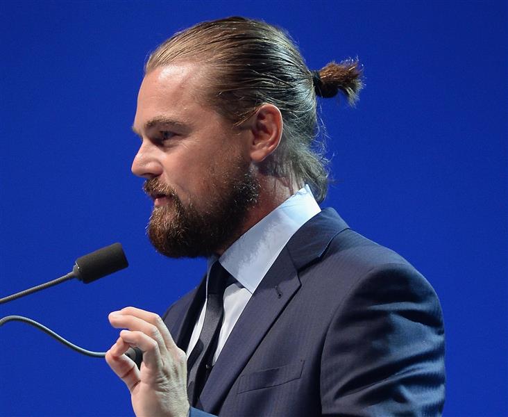 Tóc búi của Leonardo DiCaprio