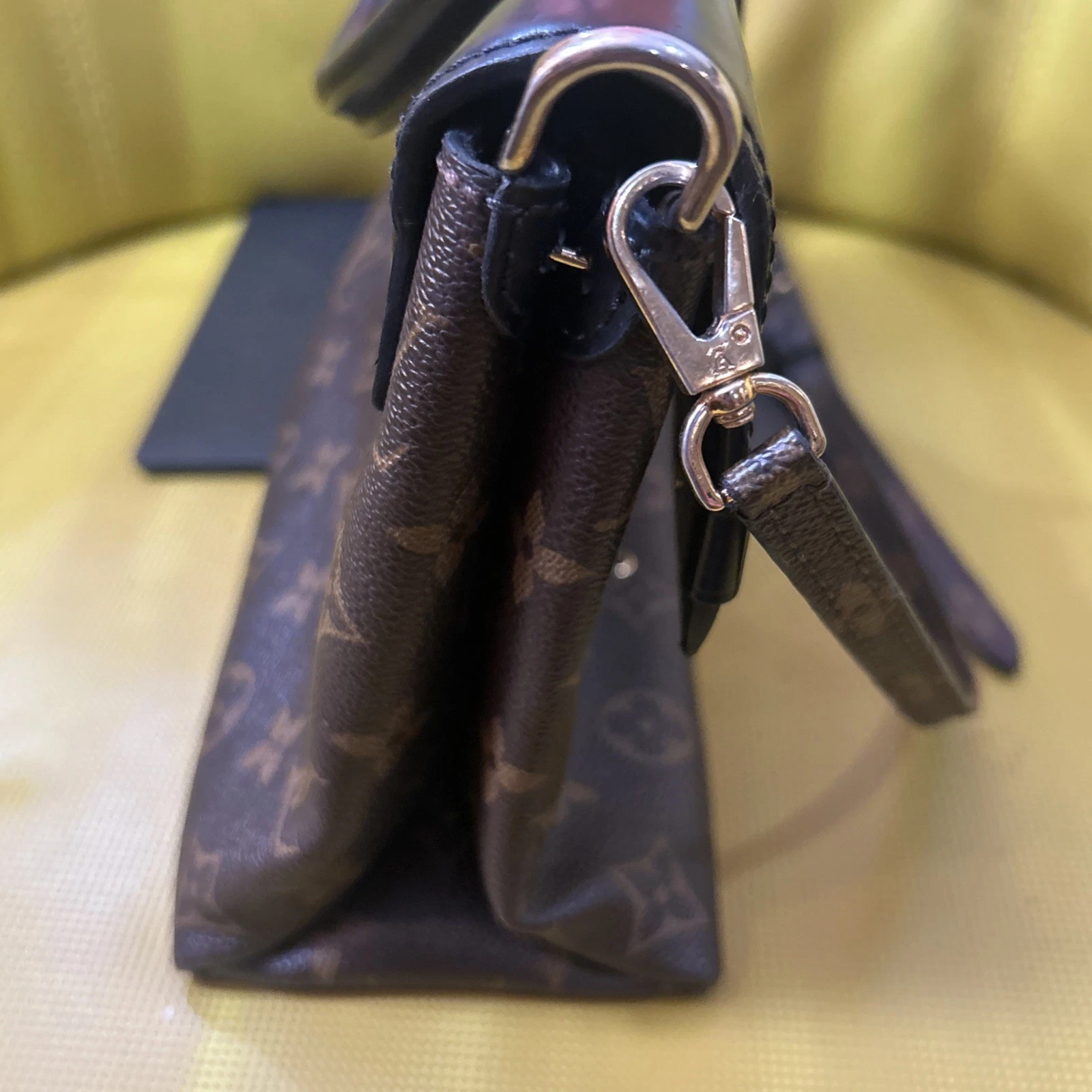 Louis Vuitton One Handle Flap Bag Monogram Canvas and Leather MM, view 13