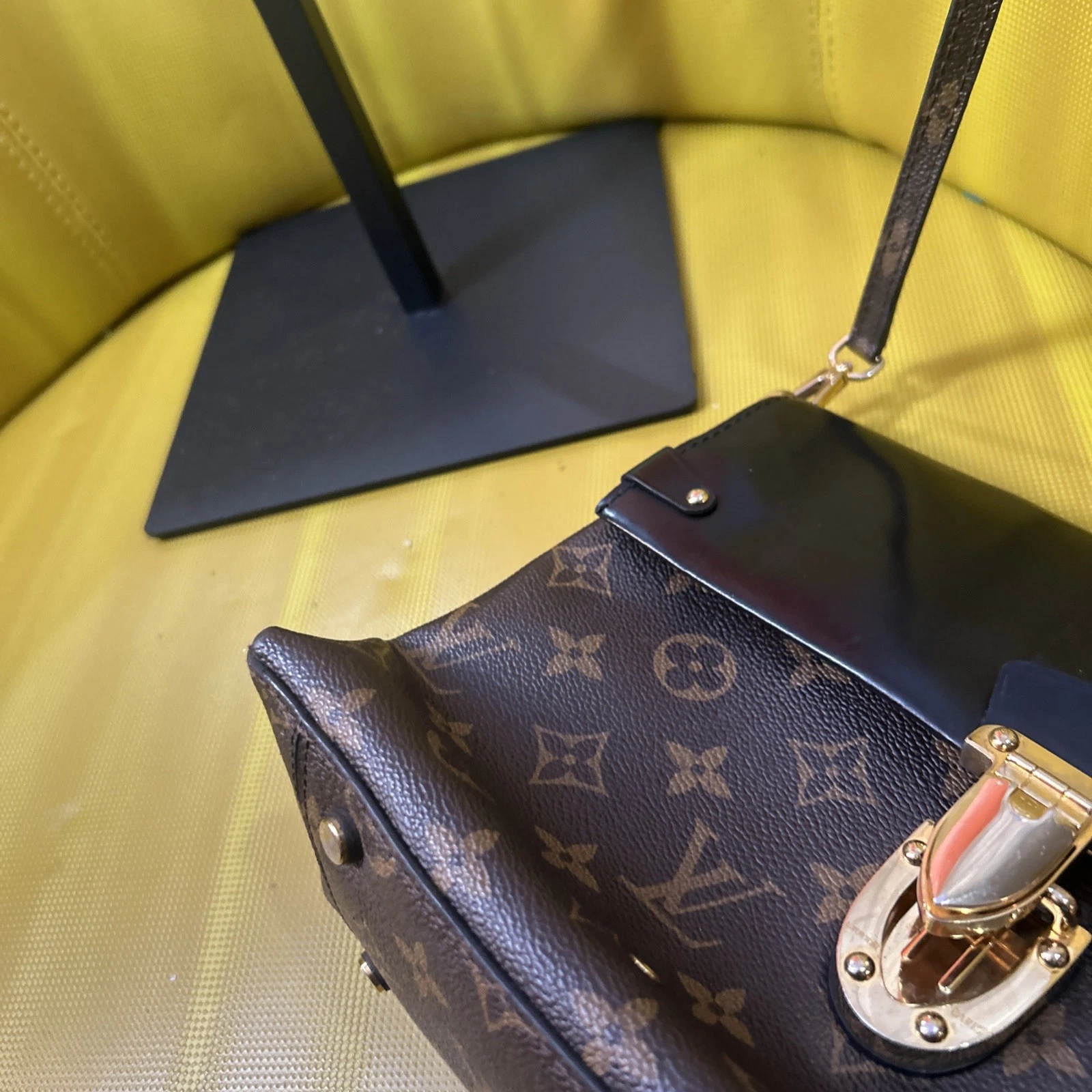 Louis Vuitton One Handle Flap Bag Monogram Canvas and Leather MM, view 15