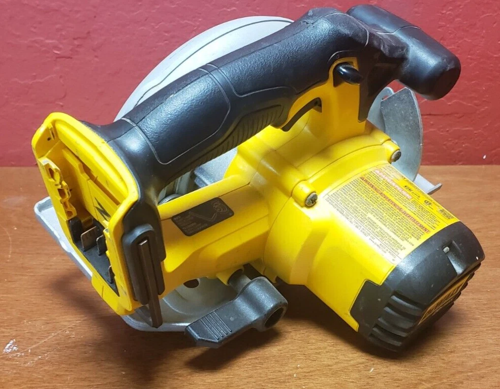 USED DEWALT 20V 4 Tool Combo kit #178988-1