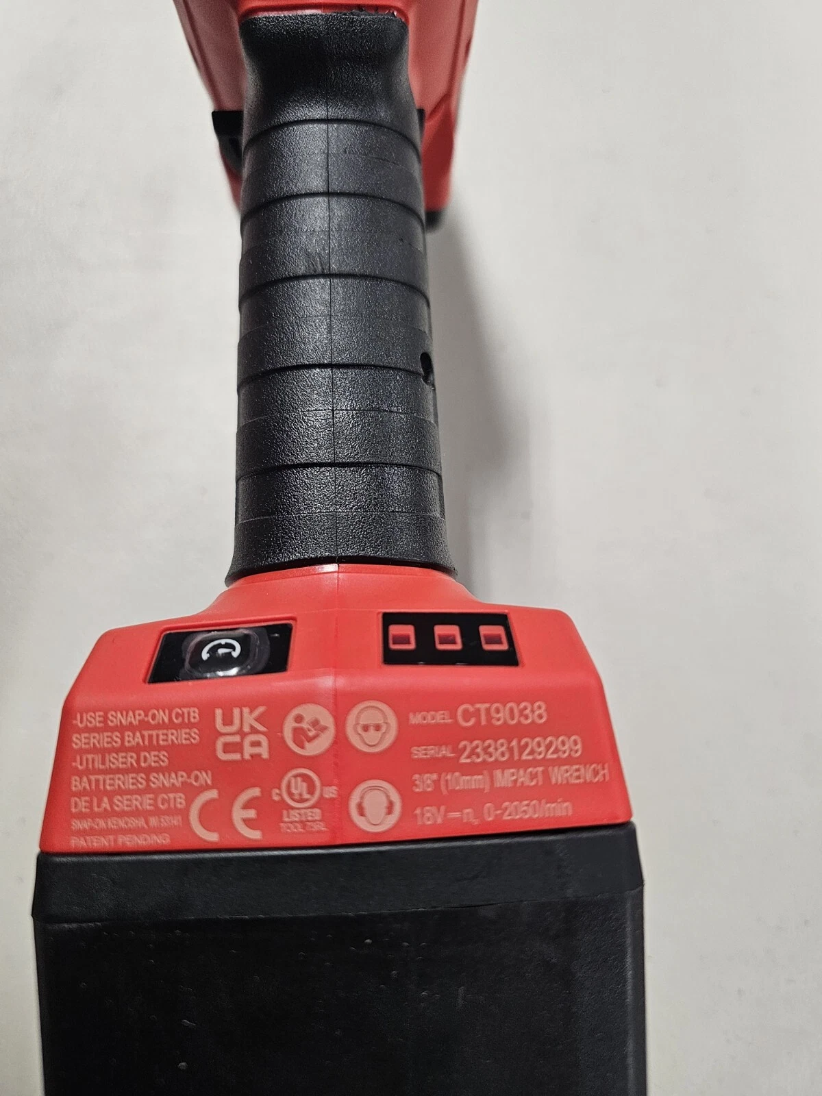 Snap On Tools CT9038 3/8” Brushless 18V Stubby Impact Wrench With 5.0Ah Battery, view 3