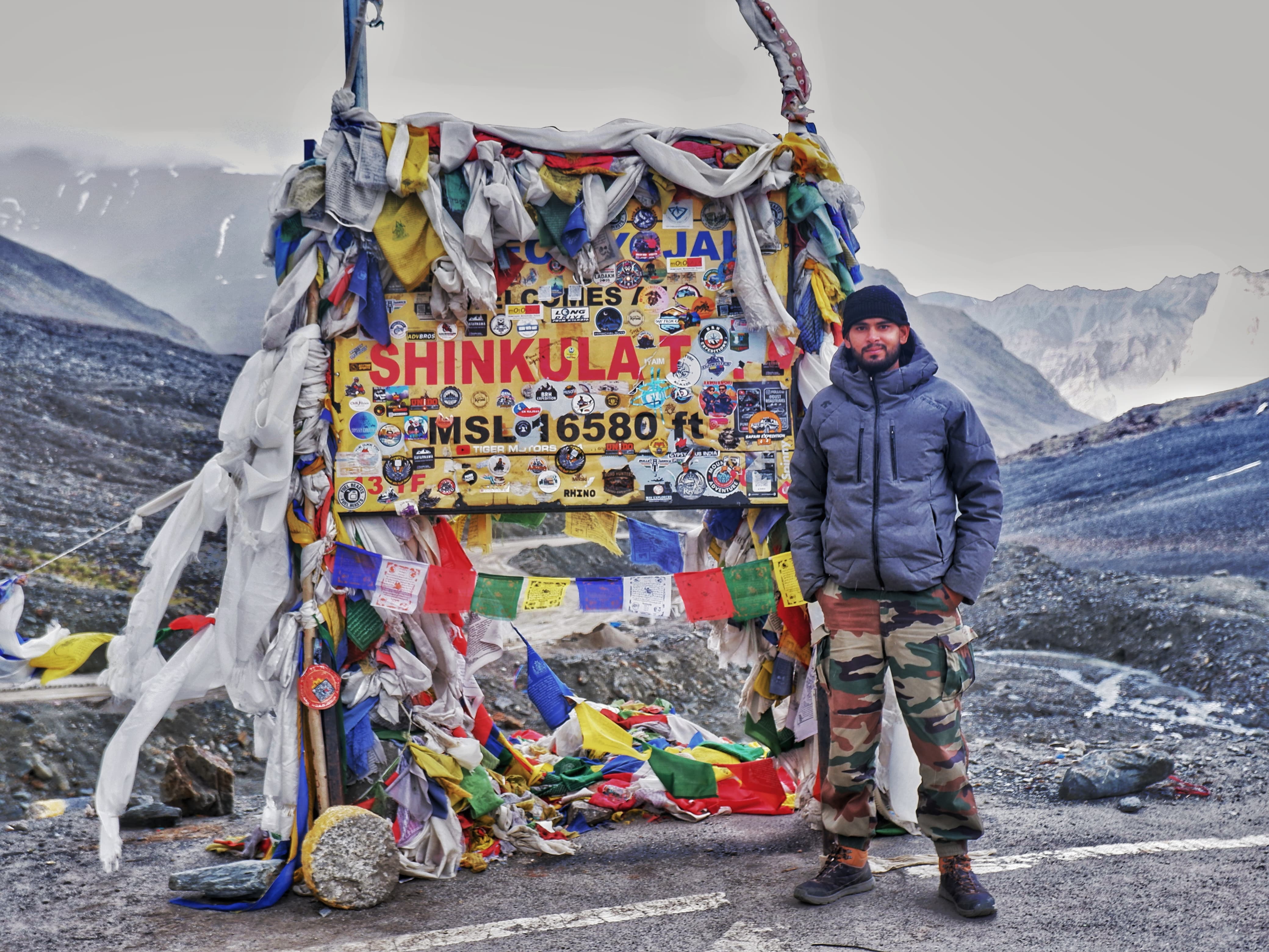 SHINKULA TOP