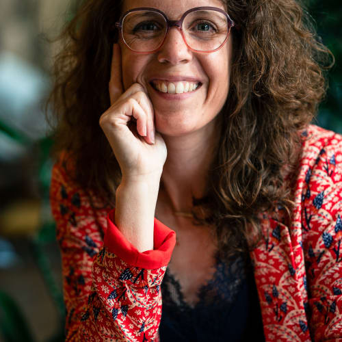 Élise Pérard