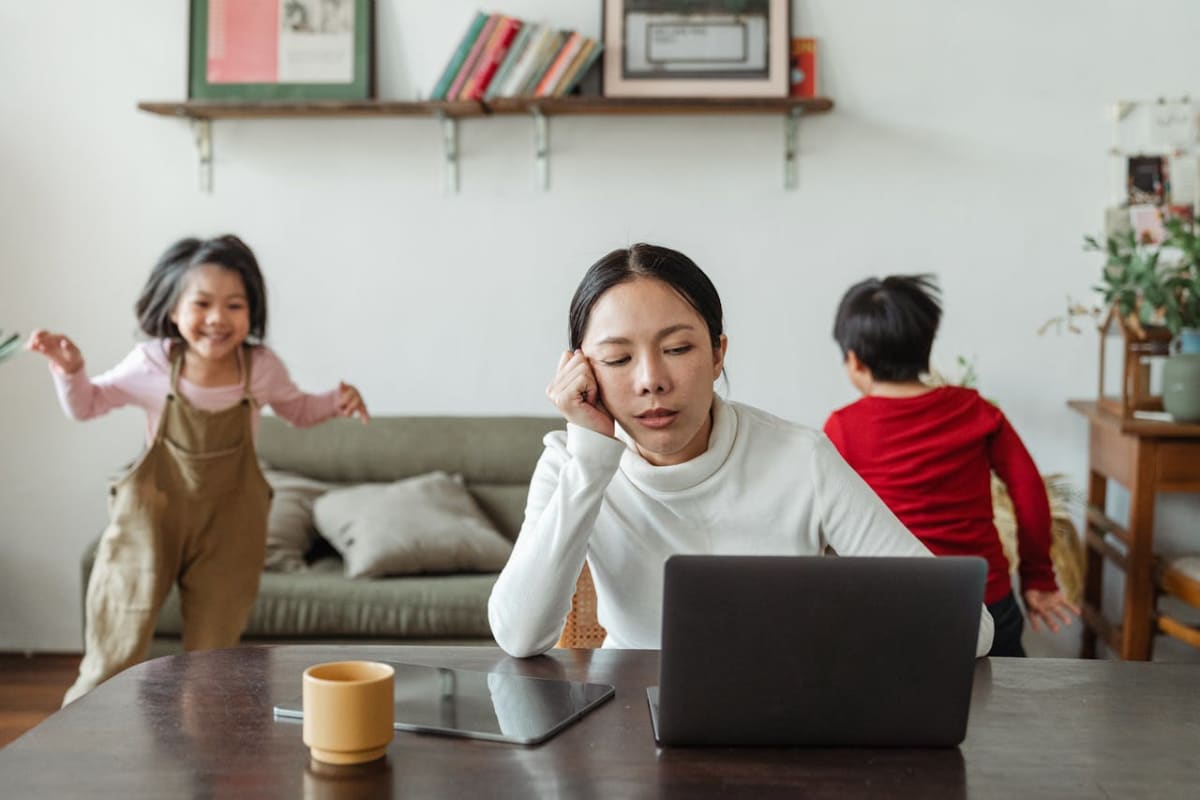 Sibling Rivalry: Turning Battles into Bonds for Better Mental Health