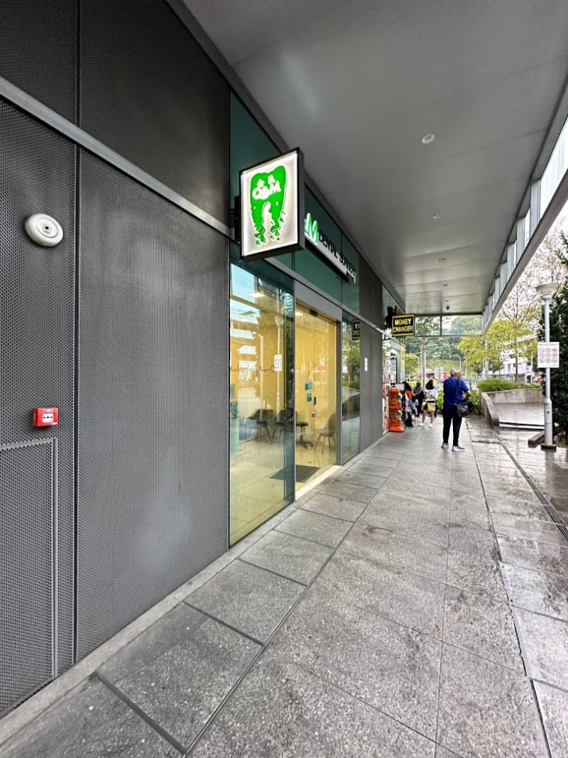 Photo 4 for Q & M Dental Surgery (Bedok Mall)