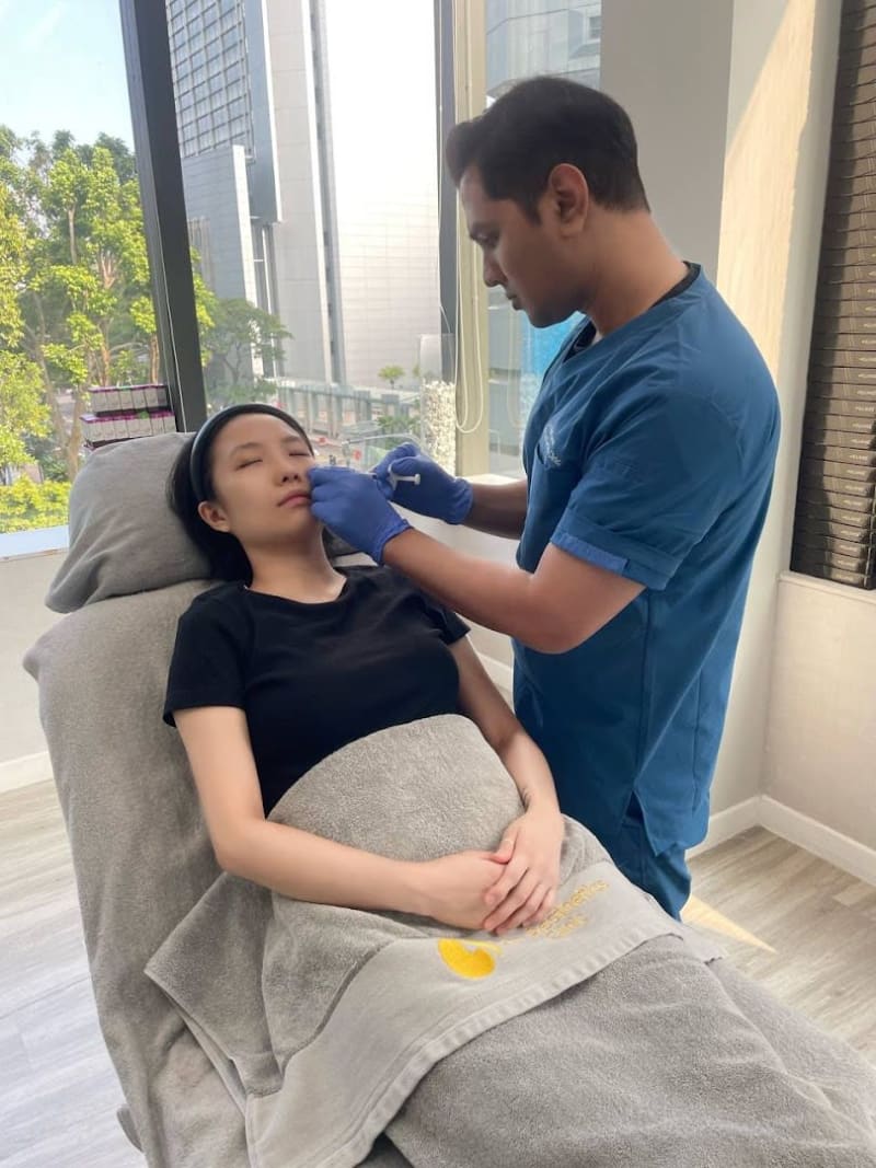 Photo 4 for Om Aesthetics Clinic